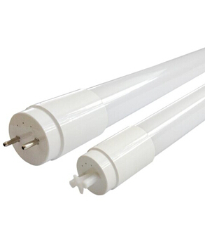 【全塑LED日光燈】，一燈一世界